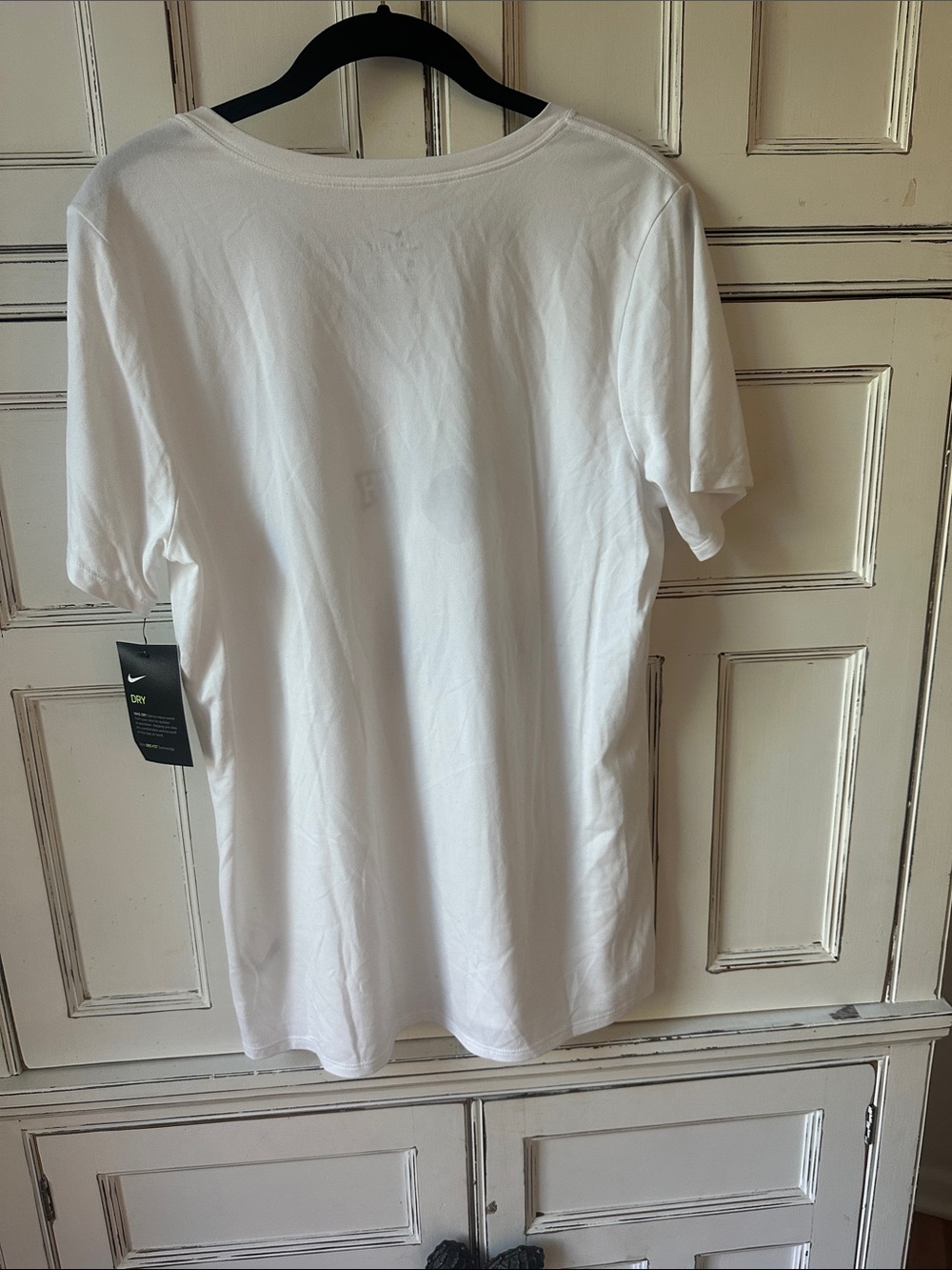 Nike White V-Neck Dri-FIT Tee with Nazareth Golden Flyers Logo - Picture 3 of 4